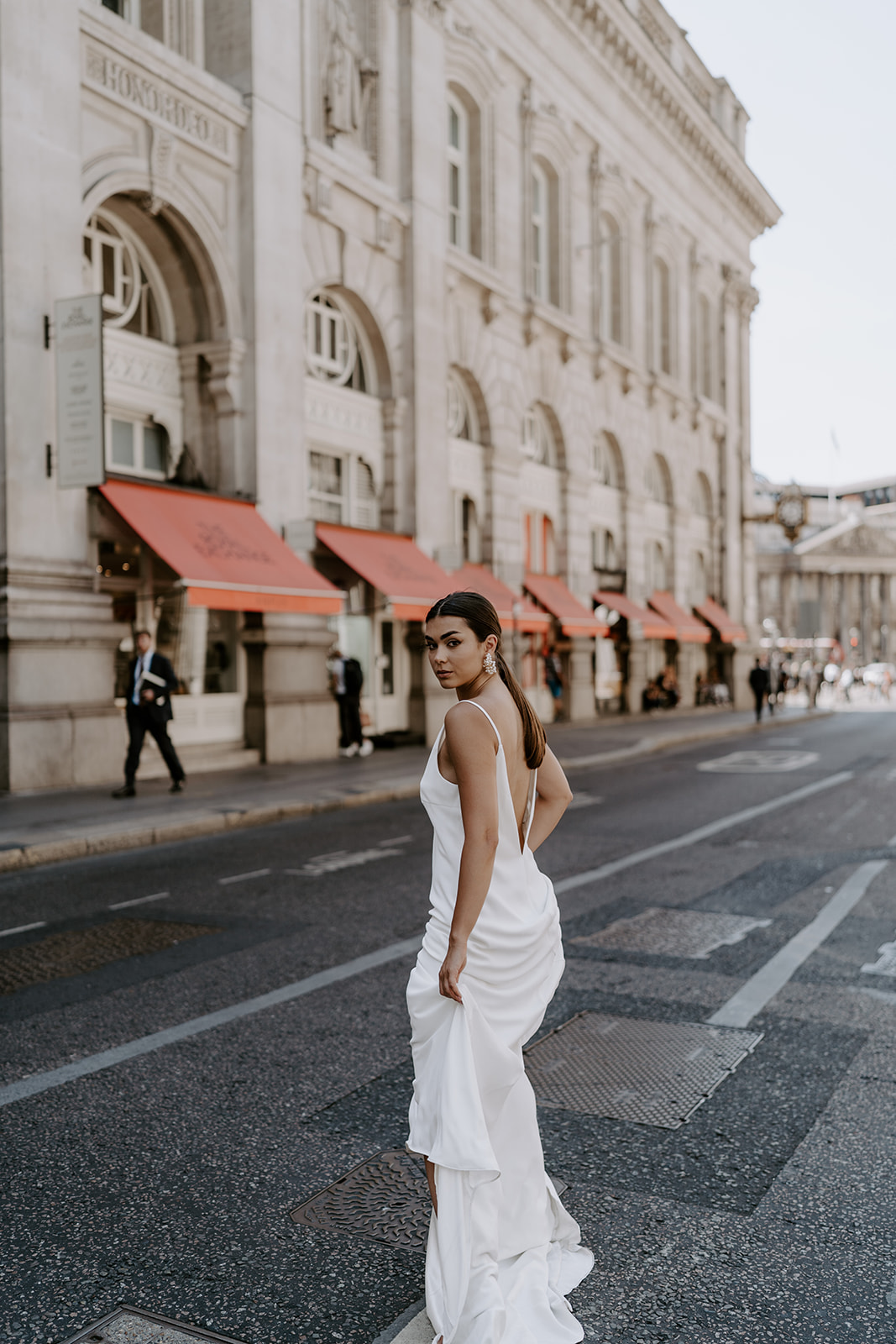LEO LOVE STORY BRIDE LONDON20 Marie Mariage: Angesagte & Moderne Brautmodenboutique für Brautkleider und Standesamtkleider zwischen Mannhein und Kaiserslautern