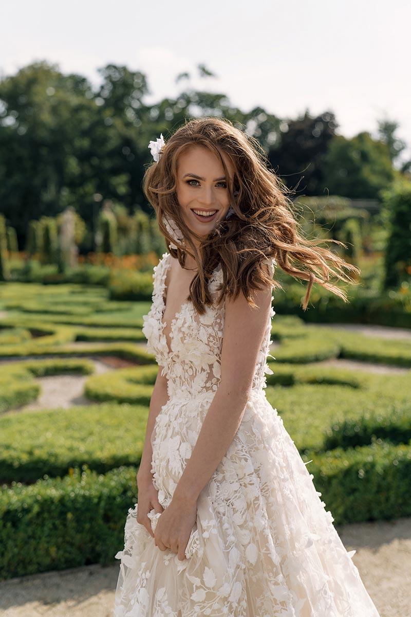 Dama Couture Brautkleid Azalea vorne "Dein Traum-Brautkleid für den schönsten Tag im Leben"