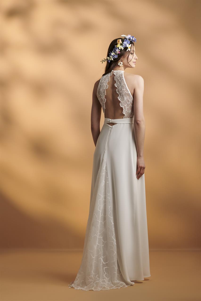 Rembo Styling 2024 Nais 1 002 lr "Dein Traum-Brautkleid für den schönsten Tag im Leben"