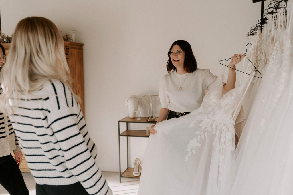 MarieMariageAnprobe MirisPhotography 195 "Brautkleider & Trauringe für eine unvergessliche Hochzeit"